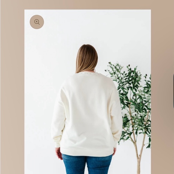 Remi & Friends Crew Sweatshirt- Adult Small - Picture 4 of 4